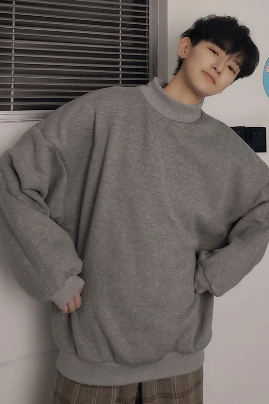 Harajuku style sports wild plus velvet sweater men's autumn and winter solid color student loose bottoming shirt
Harajuku style sports wild plus velvet sweater men's autumn and winter solid color student loose bottoming shirt