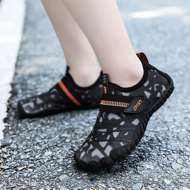 Children Comfortable Non Slip Water Shoes Boys Girls Quick-Dry Breathable Beach Barefoot Upstream Wading Shoes Outdoor Aqua Shoe
Children Comfortable Non Slip Water Shoes Boys Girls Quick-Dry Breathable Beach Barefoot Upstream Wading Shoes Outdoor Aqua Shoe