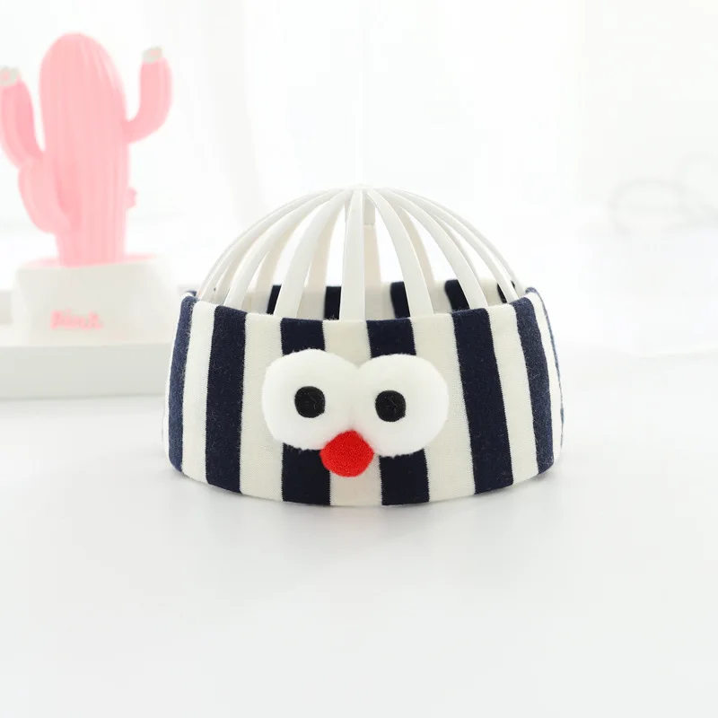 Knitted cotton big eyes plush ball baby headband girl soft and elastic newborn baby girl headband tire cap hair accessories 
Knitted cotton big eyes plush ball baby headband girl soft and elastic newborn baby girl headband tire cap hair accessories