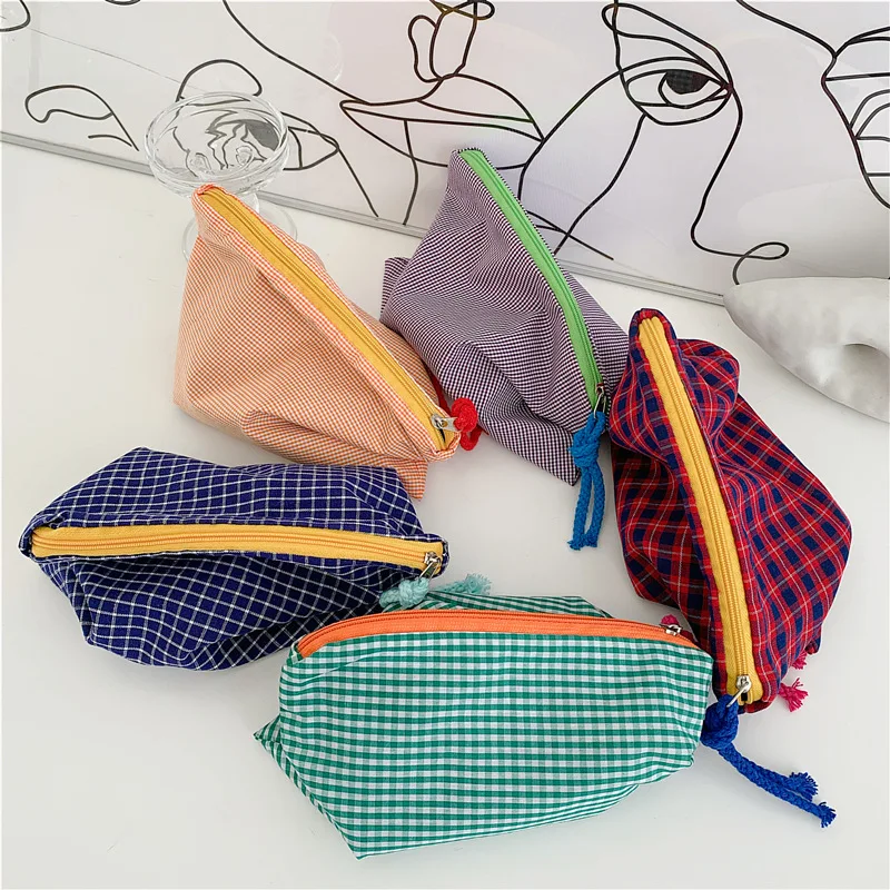 Women Plaid Cosmetic Bags Casual Travel Portable Storage Handbags Makeup Bag Toiletry Bags Female Pouch Clutch Handbags
Women Plaid Cosmetic Bags Casual Travel Portable Storage Handbags Makeup Bag Toiletry Bags Female Pouch Clutch Handbags