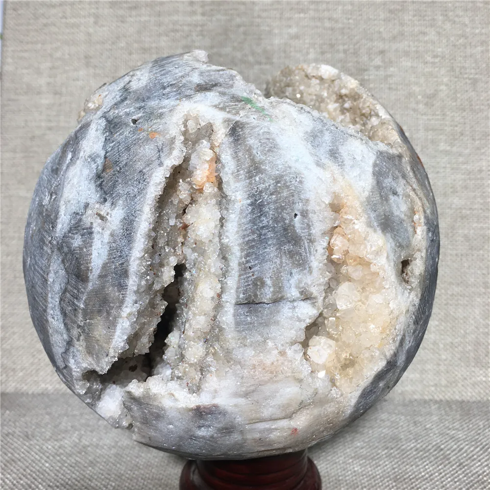Natural Sphere Rough Druzy Quartz Crystal Collection Gift Furnishing Articles Reiki Healing Mineral Samples Voog Geode Ball
Natural Sphere Rough Druzy Quartz Crystal Collection Gift Furnishing Articles Reiki Healing Mineral Samples Voog Geode Ball