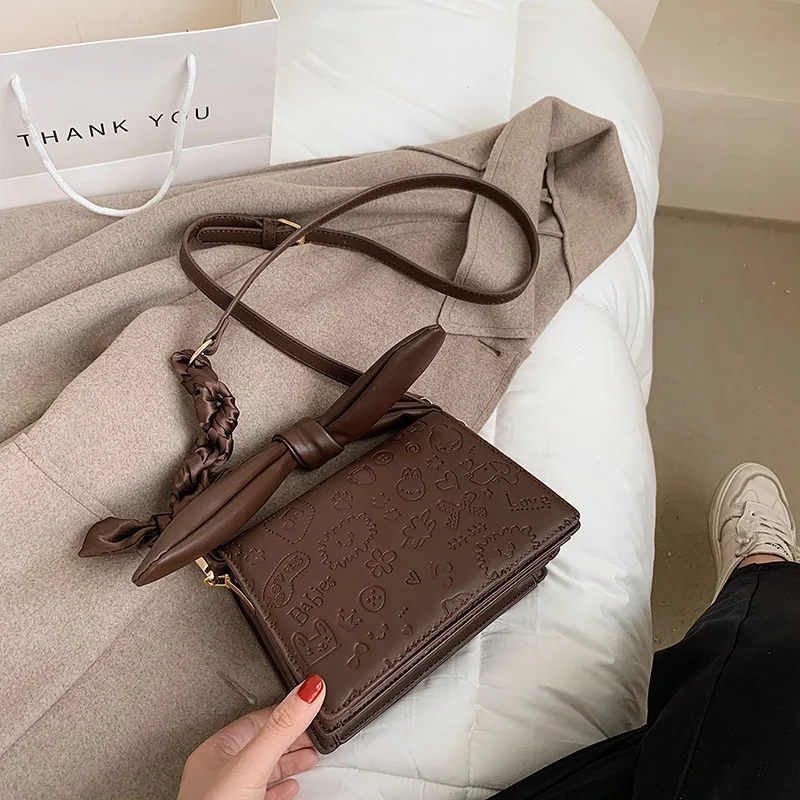 2021 New Trendy Fashion Ladies Portable Small Square Bag High Quality All-match Single Shoulder Messenger Bag Texture Female Bag
2021 New Trendy Fashion Ladies Portable Small Square Bag High Quality All-match Single Shoulder Messenger Bag Texture Female Bag