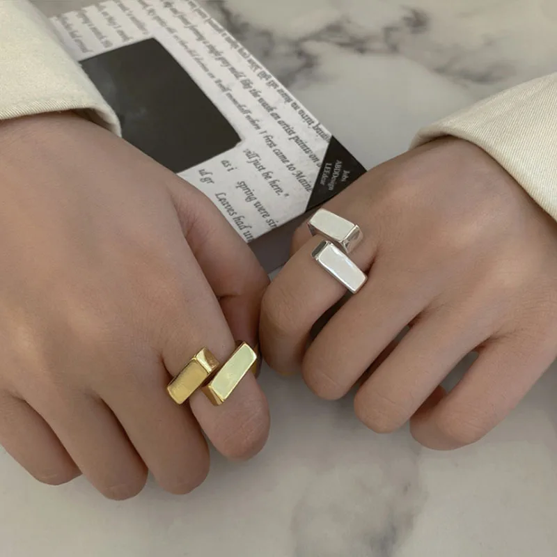 VENTFILLE 925 Sterling Silver Geometric Cross Square Ring Female Fashion Temperament Personality Creative Jewelry Gift Wholesale
VENTFILLE 925 Sterling Silver Geometric Cross Square Ring Female Fashion Temperament Personality Creative Jewelry Gift Wholesale