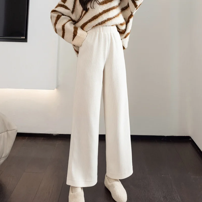 Elastic High Waist Chenille Wide Leg Pants Women New Plush Loose Straight Pants Women For Autumn Winter
Elastic High Waist Chenille Wide Leg Pants Women New Plush Loose Straight Pants Women For Autumn Winter