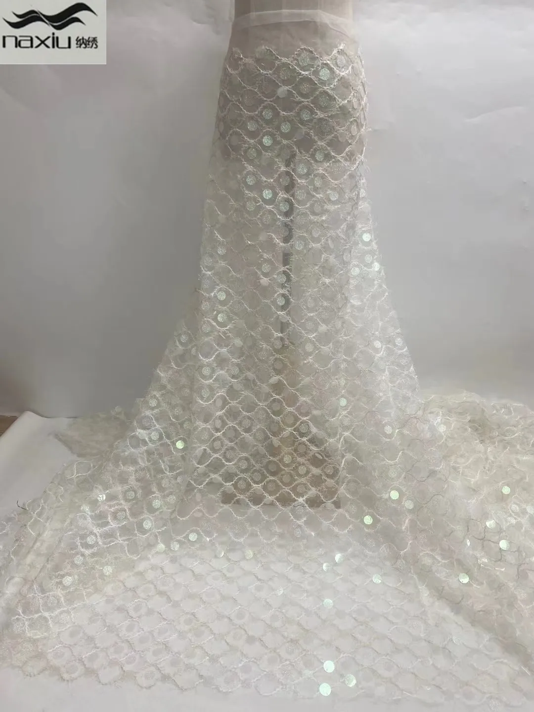 Madison African Lace Fabric With Sequins 2021 High Quality Lace Nigerian Embroidery Lace Fabrics For Wedding Sewing
Madison African Lace Fabric With Sequins 2021 High Quality Lace Nigerian Embroidery Lace Fabrics For Wedding Sewing