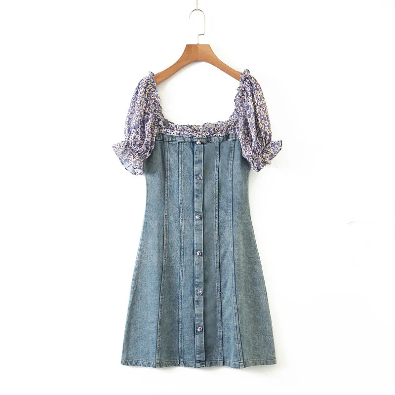 Korean Version of Women's Summer New Square Collared Broken Flowers Stitching Bubble Sleeve Denim Dress
Korean Version of Women's Summer New Square Collared Broken Flowers Stitching Bubble Sleeve Denim Dress