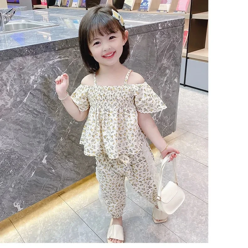 baby kids Girls clothing sets new summer foreign style fashionable children summer flowers clothes girls cotton sets P5242
baby kids Girls clothing sets new summer foreign style fashionable children summer flowers clothes girls cotton sets P5242