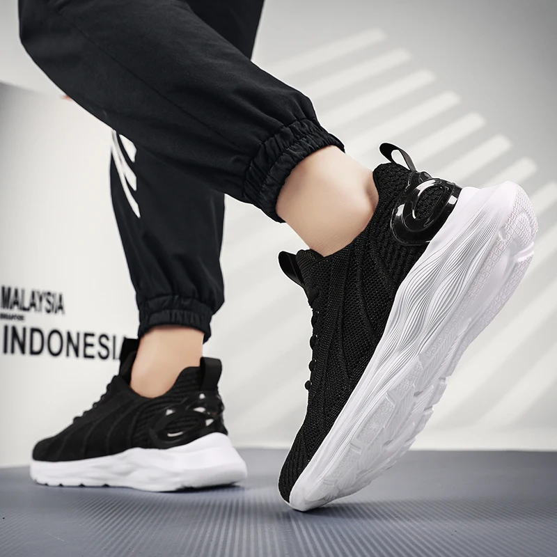 2021 spring new men's casual shoes lightweight outdoor shoes soft sole breathable shoes fashion all-match shoes large size 39-47
2021 spring new men's casual shoes lightweight outdoor shoes soft sole breathable shoes fashion all-match shoes large size 39-47