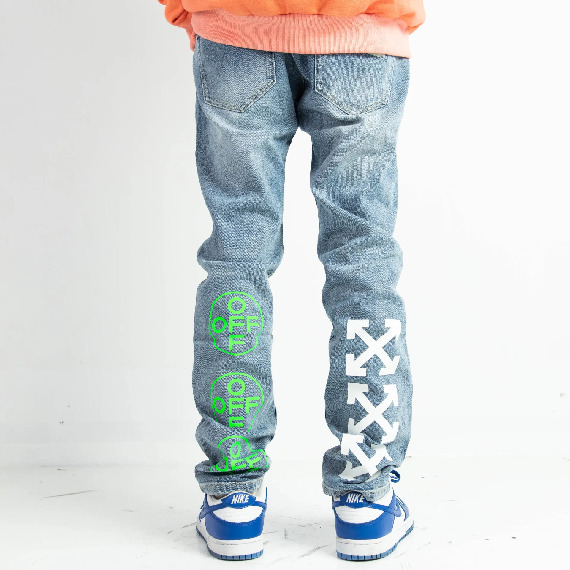 New American style men's high street fashion brand OW letter printing wash water blue slim jeans casual trousers denim pants
New American style men's high street fashion brand OW letter printing wash water blue slim jeans casual trousers denim pants