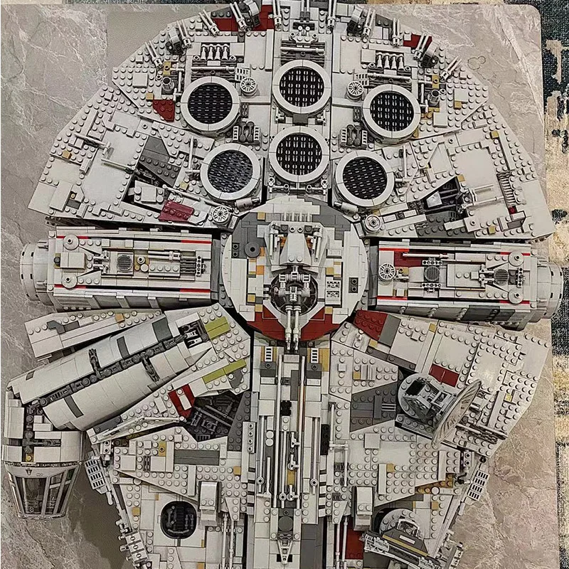 

Star Plan 75192 05132 8445PCS collectors Building Blocks Bricks Ultimate Millennium Falcon Model 05132 Star Ship Kids Toys Gifts