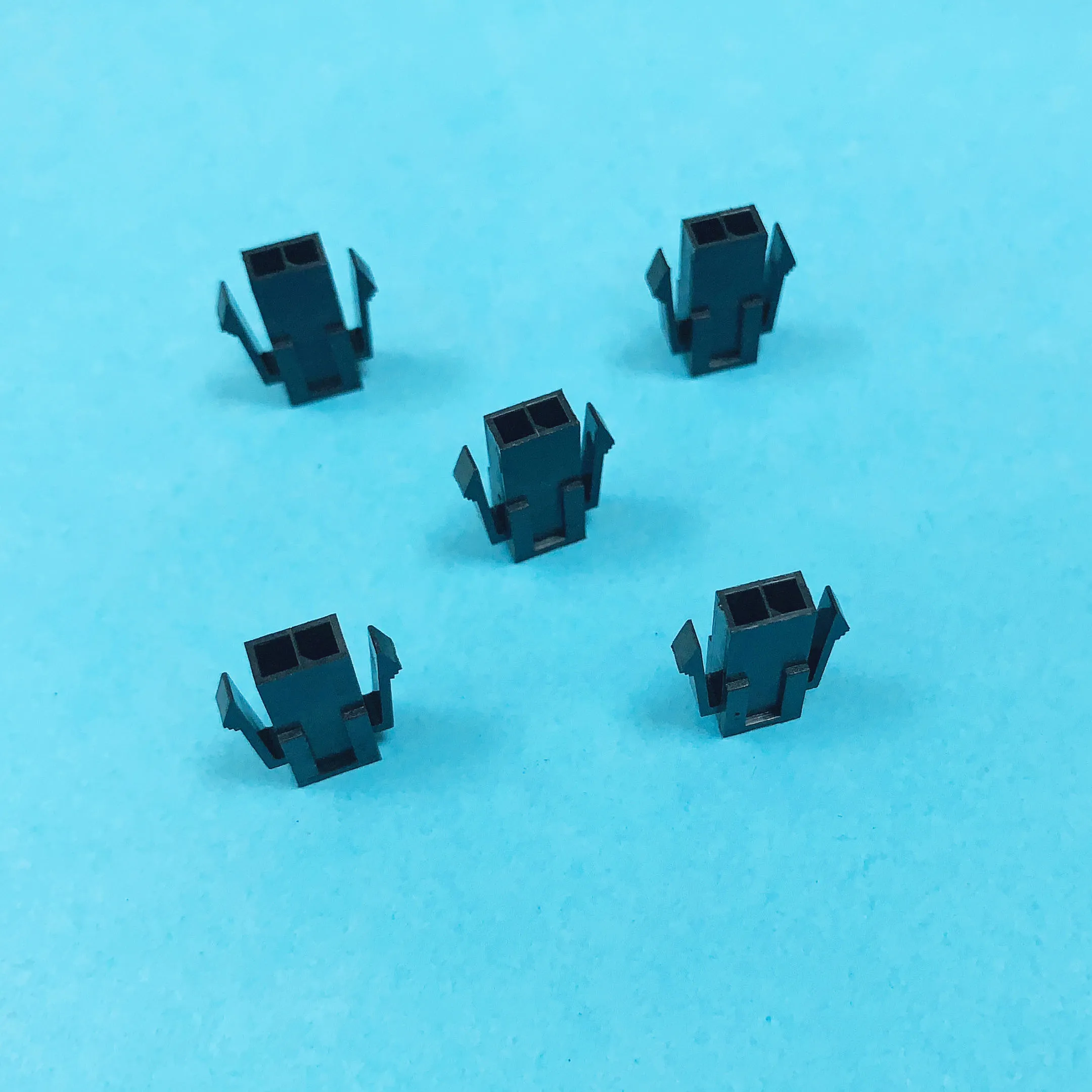 Micro-Fit 3,0 штекер корпуса, однорядный, 2 цепи, UL 94V-0, панельные монтируемые уши, низкий Галоген, черный, 43640-0200,43640-0201
Micro-Fit 3,0 штекер корпуса, однорядный, 2 цепи, UL 94V-0, панельные монтируемые уши, низкий Галоген, черный, 43640-0200,43640-0201