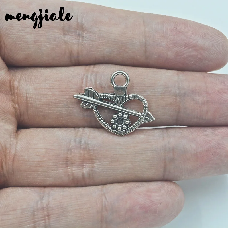 20pcs/lot Metal Hollow Love Hearts Charms DIY Fashion Handmade Accessories Arrow Charms for Jewelry Making 25*19mm
20pcs/lot Metal Hollow Love Hearts Charms DIY Fashion Handmade Accessories Arrow Charms for Jewelry Making 25*19mm