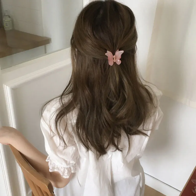 Mini Hair Claw Korean Solid Butterfly Shape Resin Small Hair Claws Clips for Women Ponytail Crab for Hair Accessories
Mini Hair Claw Korean Solid Butterfly Shape Resin Small Hair Claws Clips for Women Ponytail Crab for Hair Accessories