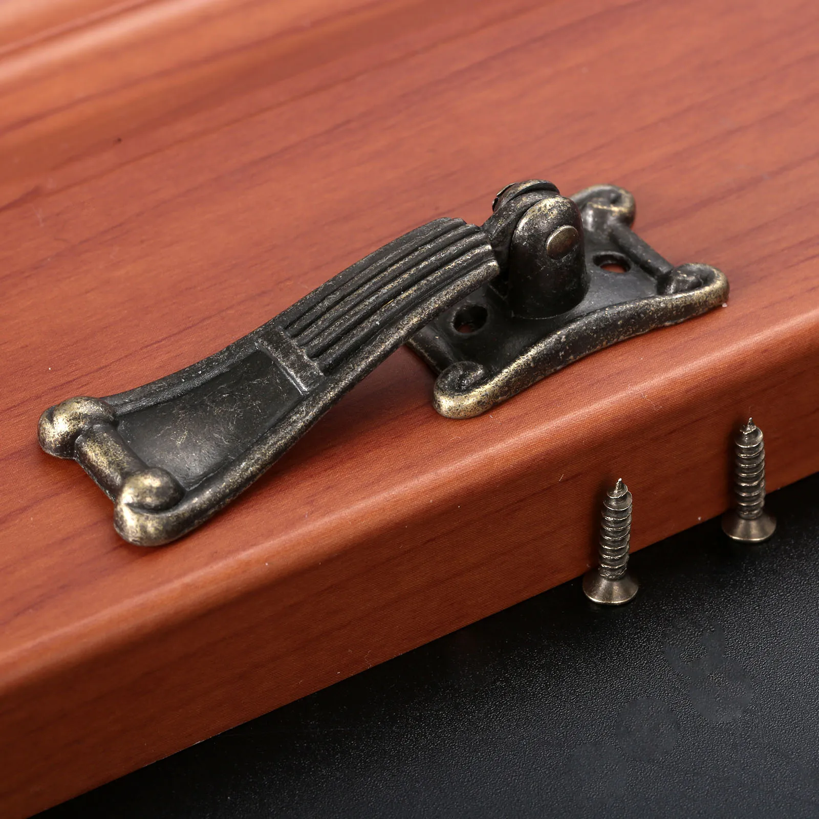 1x Antique Cabinet Handles Furniture Knobs Kitchen Drawer Cupboard Chinese Pull Handle Bedroom Living Room Decorating
1x Antique Cabinet Handles Furniture Knobs Kitchen Drawer Cupboard Chinese Pull Handle Bedroom Living Room Decorating