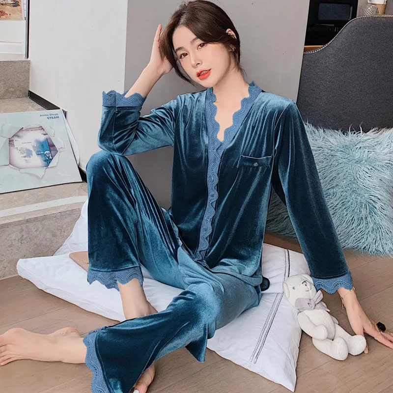 Women Winter Pajamas Set Velvet Home Service Loose Sexy Lady Long Sleeved Payjamas Female Nightwear Lace Warm Sleepwear MA70019
Women Winter Pajamas Set Velvet Home Service Loose Sexy Lady Long Sleeved Payjamas Female Nightwear Lace Warm Sleepwear MA70019