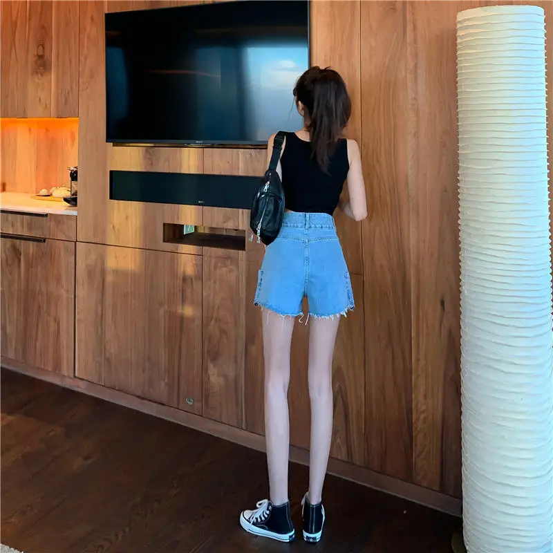 Fashion Patchwork Women's Jeans High Waist Denim Shorts Female Wide Leg Pants Shorts Vintage Clothes Oversize Streetwear y2k New
Fashion Patchwork Women's Jeans High Waist Denim Shorts Female Wide Leg Pants Shorts Vintage Clothes Oversize Streetwear y2k New