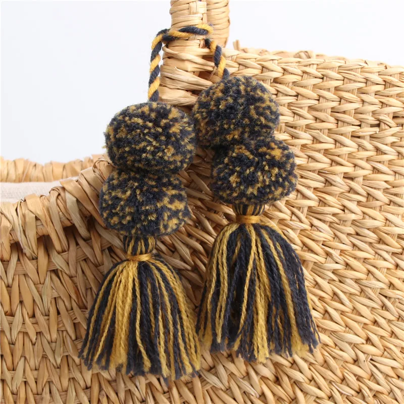 1pc Bohemian Accessories Handmade Keychain Beads Chain Pompom Hand Bag Hanging Key Chains For New Year Gift
1pc Bohemian Accessories Handmade Keychain Beads Chain Pompom Hand Bag Hanging Key Chains For New Year Gift