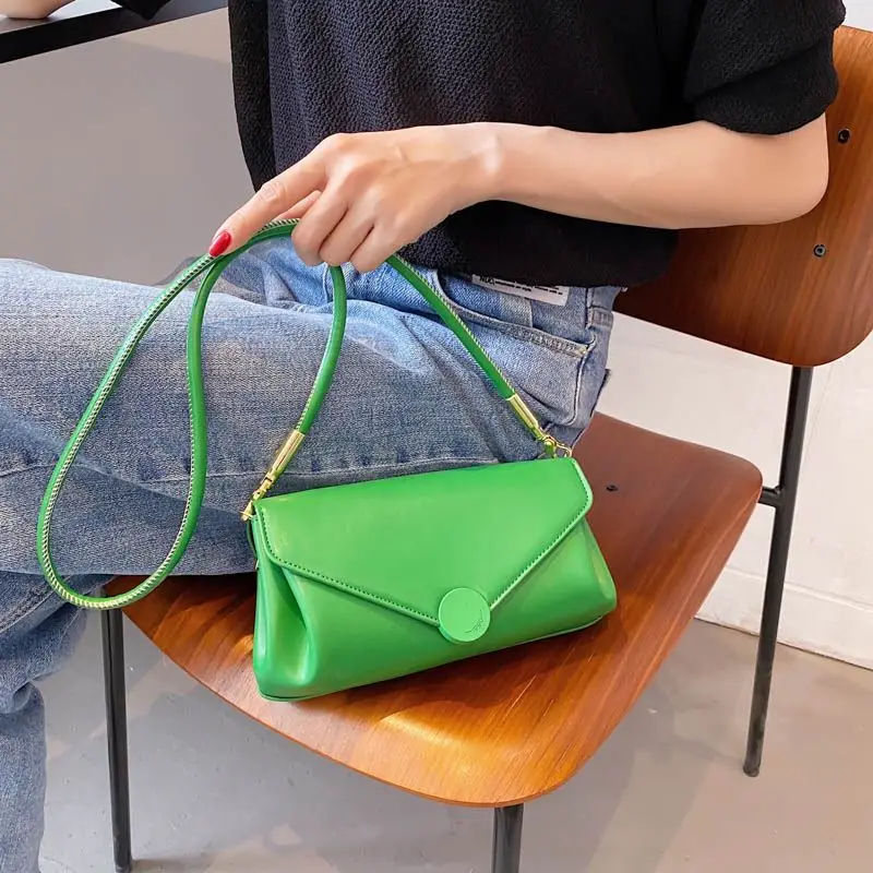 Women's Handbags 2021 New Fashion Pu Leather Shoulder Crossbody Bags for Women Underarm Square Solid Simple Female Bag Tote
Women's Handbags 2021 New Fashion Pu Leather Shoulder Crossbody Bags for Women Underarm Square Solid Simple Female Bag Tote