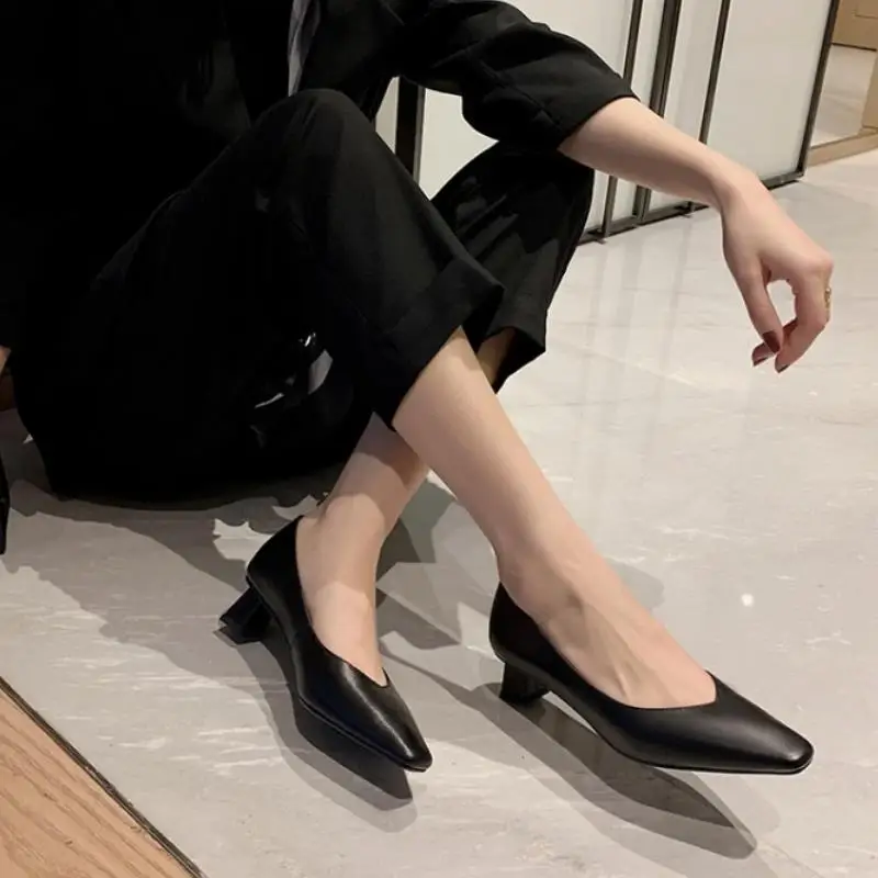 RIZABINA High Quality Real Leather Women Shoes Pumps Square Toe Thick Heel Slip On Shoes Classic Ladies Footwear Size 34-42
RIZABINA High Quality Real Leather Women Shoes Pumps Square Toe Thick Heel Slip On Shoes Classic Ladies Footwear Size 34-42