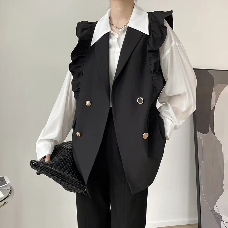 Жилет-костюм, жилет на раннюю осень 2021, новинка, Женский нишевой дизайн с оборками и свободной черной курткой
Жилет-костюм, жилет на раннюю осень 2021, новинка, Женский нишевой дизайн с оборками и свободной черной курткой