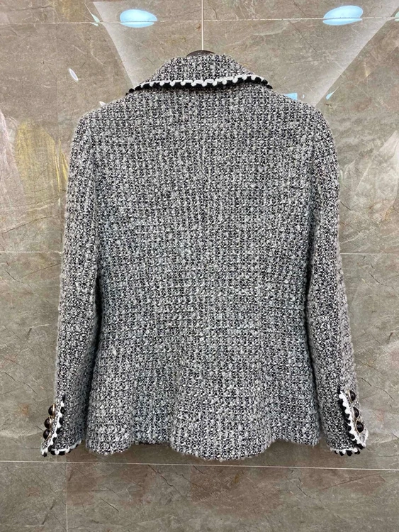 2020 autumn and winter new women's lapel symmetrical pocket decoration woolen material long-sleeved short coat 1221
2020 autumn and winter new women's lapel symmetrical pocket decoration woolen material long-sleeved short coat 1221