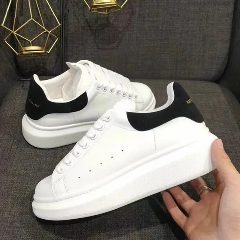 Classics Platform Women Sneakers Color Block Lace-Up Round Toe Breathable Brand Designer Shoes All-Match Women Vulcanized Shoes
Classics Platform Women Sneakers Color Block Lace-Up Round Toe Breathable Brand Designer Shoes All-Match Women Vulcanized Shoes