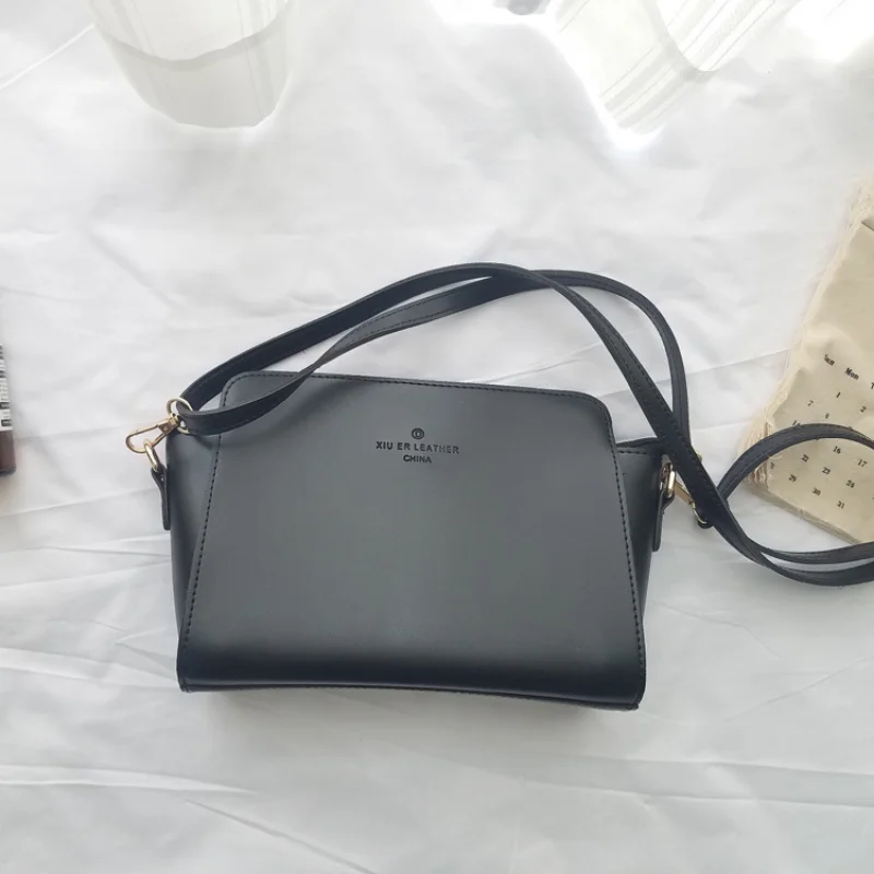 Fashion Women's Shoulder Bag Pu Leather Bags Women Crossbody Bag 2021 Small Purses and Handbags Ladies Hand Bag
Fashion Women's Shoulder Bag Pu Leather Bags Women Crossbody Bag 2021 Small Purses and Handbags Ladies Hand Bag