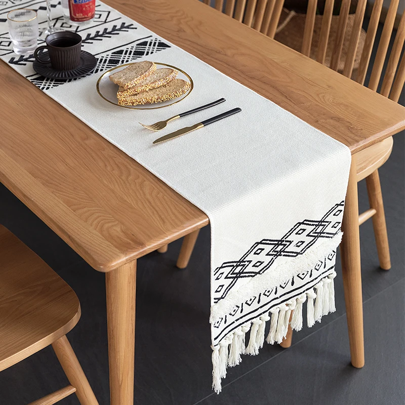 Luxury Wedding Table Runner Modern Decoration Table Runner Embroidered Party Country Decor Mariage Deco Wedding Decor BK50ZQ
Luxury Wedding Table Runner Modern Decoration Table Runner Embroidered Party Country Decor Mariage Deco Wedding Decor BK50ZQ