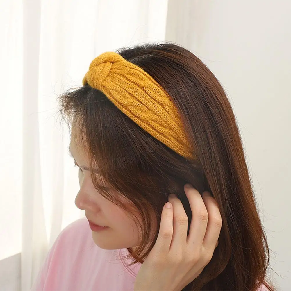Winter Knitted Headband Women Warm Handmade Hairband Casual Girls Fashion Accessories Knot Turban Hair Center J8C0
Winter Knitted Headband Women Warm Handmade Hairband Casual Girls Fashion Accessories Knot Turban Hair Center J8C0