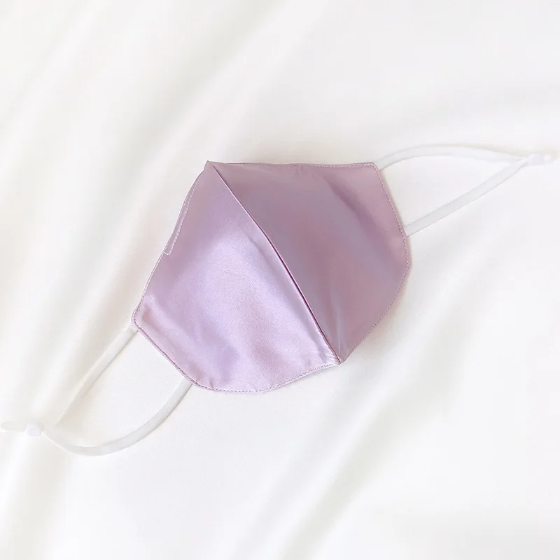 Korean version of pure color spring and summer sunscreen breathable men and women dustproof mulberry silk double-layer mask
Korean version of pure color spring and summer sunscreen breathable men and women dustproof mulberry silk double-layer mask