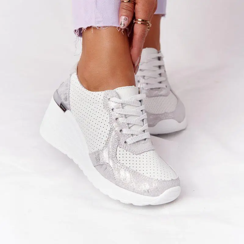 Women Sneakers Spring New Fashion Female Soft Comfy Solid Color Footwear Lace-Up Flat Ladies Shoes Casual Outdoor Walking Shoes
Women Sneakers Spring New Fashion Female Soft Comfy Solid Color Footwear Lace-Up Flat Ladies Shoes Casual Outdoor Walking Shoes