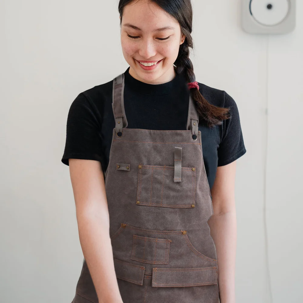 1PC Thickening Apron Washed Canvas Apron Woodworking Work Clothes for Store Office Home
1PC Thickening Apron Washed Canvas Apron Woodworking Work Clothes for Store Office Home