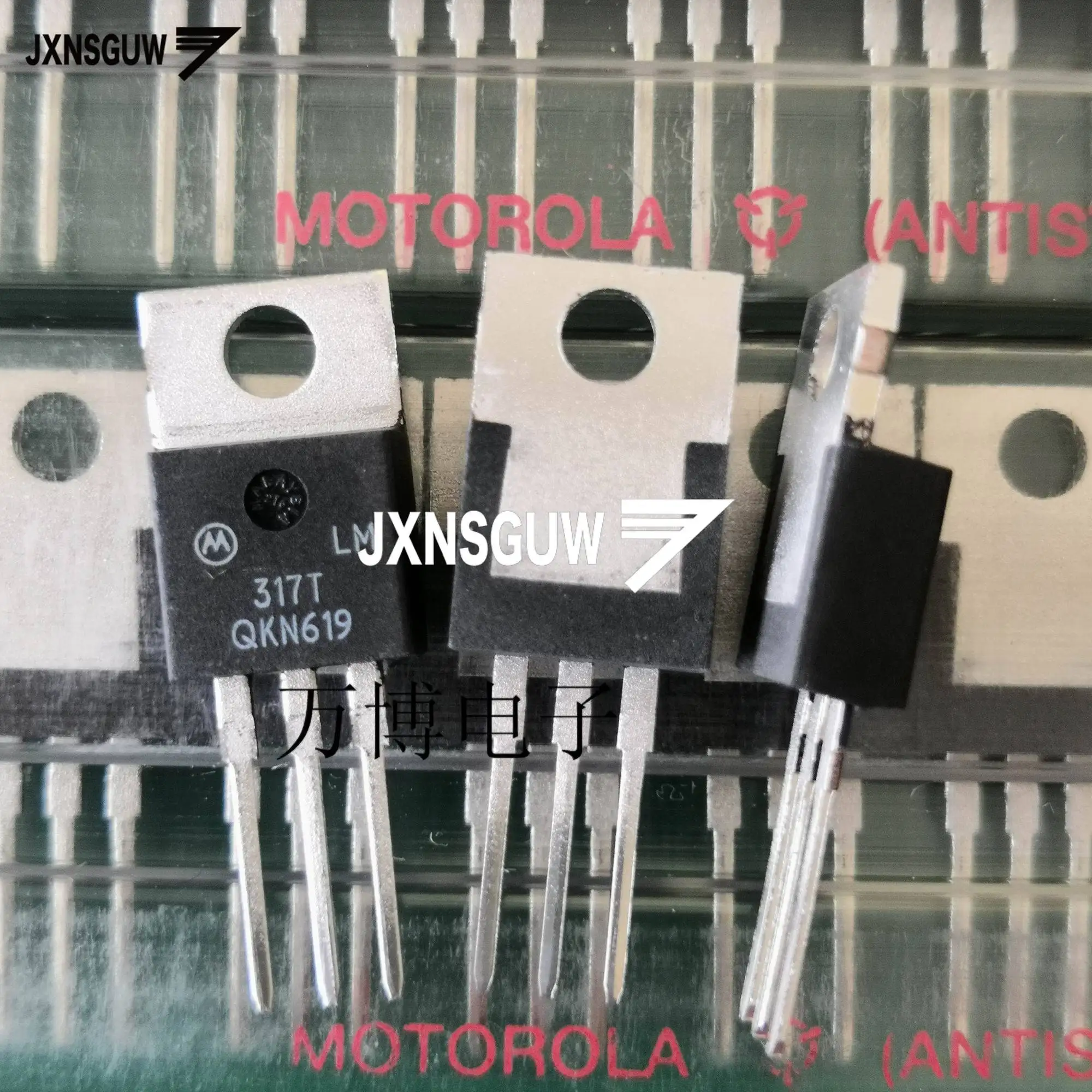10PCS Original MOT LM317T TO-220 Transistor 317 Audio Power Amplifier LM317T Triode White word 317T Copper thick substrate type
10PCS Original MOT LM317T TO-220 Transistor 317 Audio Power Amplifier LM317T Triode White word 317T Copper thick substrate type