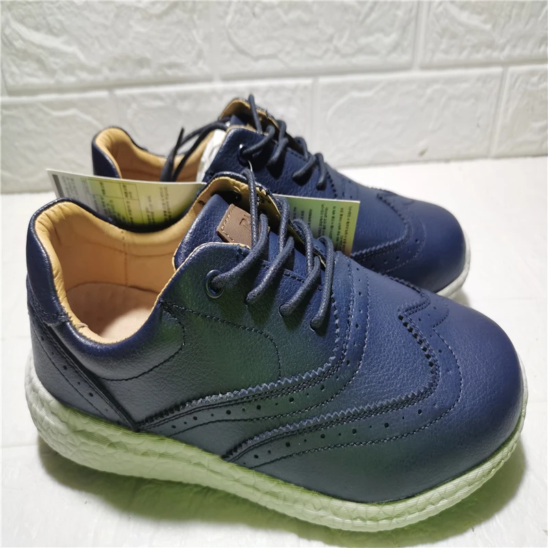 Professional golf shoes training shoes skid - resistant wear - resistant light and breathable
Professional golf shoes training shoes skid - resistant wear - resistant light and breathable
