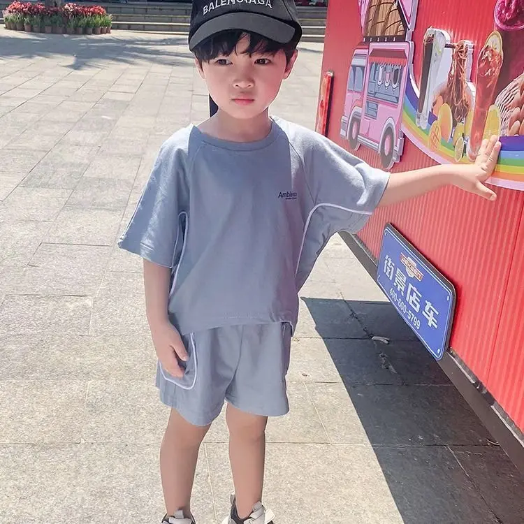 Summer Boys T-shirt Set Children's Loose Cotton T-shirt Top + Shorts New Kids Baby Short Sleeve Two-piece Set
Summer Boys T-shirt Set Children's Loose Cotton T-shirt Top + Shorts New Kids Baby Short Sleeve Two-piece Set