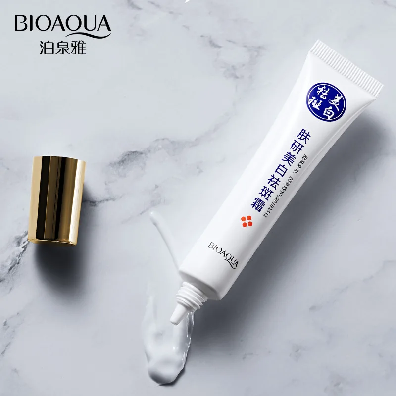 Bioaoua Skin Whitening Freckle Removing Cream Light Freckle Removing Moisturizing Cream Brighten Skin Color Skin Care Products
Bioaoua Skin Whitening Freckle Removing Cream Light Freckle Removing Moisturizing Cream Brighten Skin Color Skin Care Products