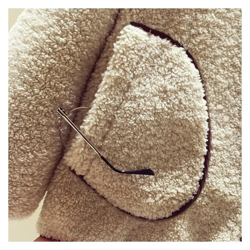 Vintage Jacket Women Thicken 2021 Winter Imitation Lamb Wool Coat Women Short Korean Fashion Loose Tops Single-breast Coat 11938
Vintage Jacket Women Thicken 2021 Winter Imitation Lamb Wool Coat Women Short Korean Fashion Loose Tops Single-breast Coat 11938