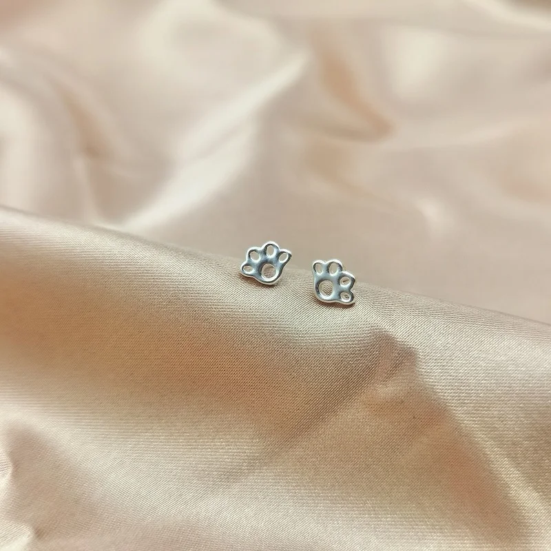 Милые корейские модные серьги-гвоздики из серебра 925 пробы для девушек и женщин, маленькие серьги, подвески, аксессуары для ювелирных издели...
Милые корейские модные серьги-гвоздики из серебра 925 пробы для девушек и женщин, маленькие серьги, подвески, аксессуары для ювелирных издели...