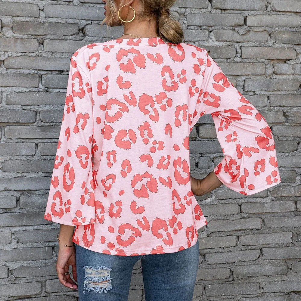 Western Style T-Shirt Spring Autumn The New Fashion Loose Simple Designer Thin Leopard Print Flared Sleeves Round Neck
Western Style T-Shirt Spring Autumn The New Fashion Loose Simple Designer Thin Leopard Print Flared Sleeves Round Neck