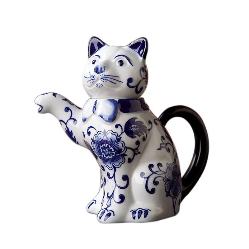 Chinese style Jingdezhen blue and white porcelain lucky cat teapot home decoration Japanese classical artist ceramic tea pot | Дом и сад