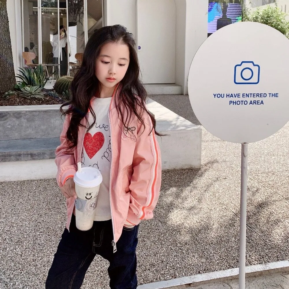 Presale 8.10 Autumn new arrival girls sweet windbreaker zipper coat refined cherry embroidered jacket pink waterproof clothes
Presale 8.10 Autumn new arrival girls sweet windbreaker zipper coat refined cherry embroidered jacket pink waterproof clothes