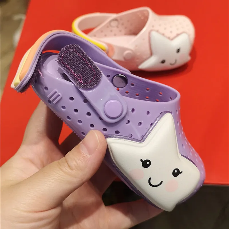 Mini Melissa 2022 New Girls Hole Sandal Children Breathable Non-Slippery Beach Slippers High Quality Summer Jelly shoes MN018
Mini Melissa 2022 New Girls Hole Sandal Children Breathable Non-Slippery Beach Slippers High Quality Summer Jelly shoes MN018