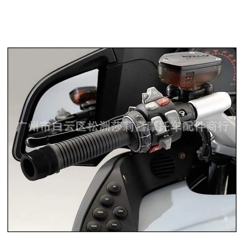 Retro Motorcycle Handlebar Accessories TPU Durable Material 7/8'' 22mm Universal for BMW F650GS F800GS R1200GS RT1200
Retro Motorcycle Handlebar Accessories TPU Durable Material 7/8'' 22mm Universal for BMW F650GS F800GS R1200GS RT1200