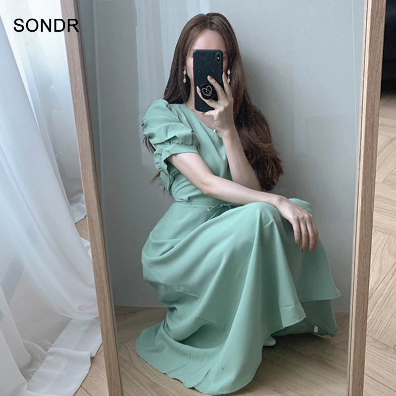 V-Neck Short-Sleeved Solid Color Dress One-Piece Long Dress 2020 Summer Korean Office Woman Dress Vintage Elegant Chiffon Dress
V-Neck Short-Sleeved Solid Color Dress One-Piece Long Dress 2020 Summer Korean Office Woman Dress Vintage Elegant Chiffon Dress