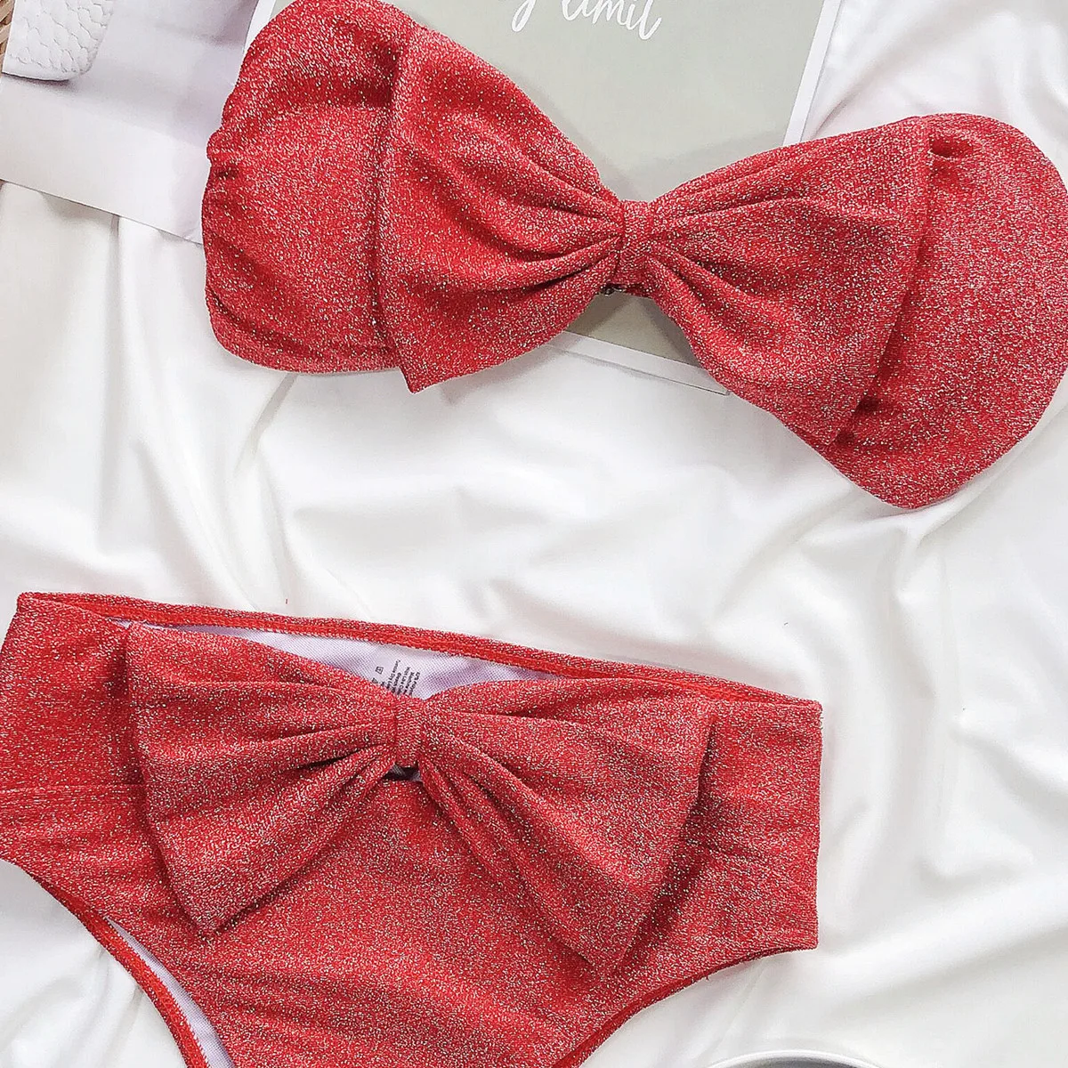 New style swimsuit hot style swimsuit fashion sexy bow swimsuit ladies split bright silk bikini women's swimsuit suit
New style swimsuit hot style swimsuit fashion sexy bow swimsuit ladies split bright silk bikini women's swimsuit suit