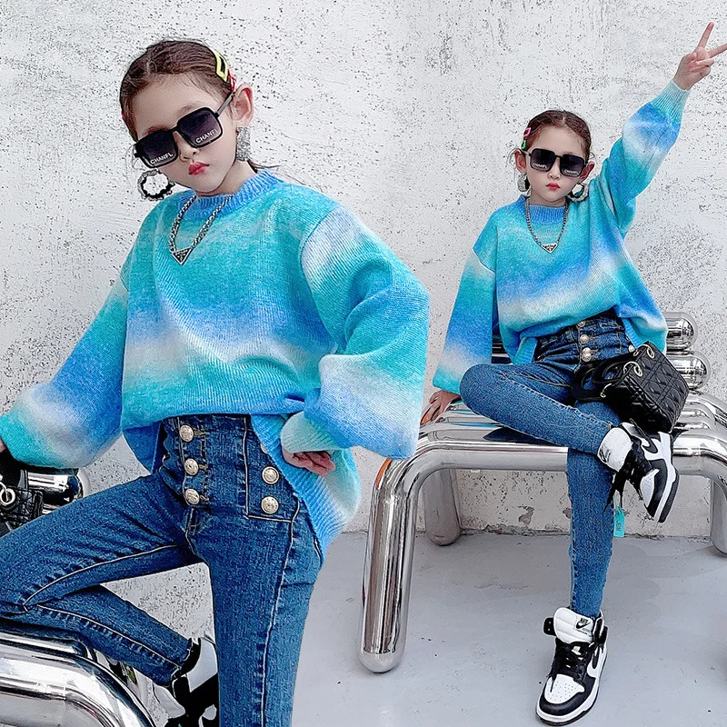 Korean Children's Blue O-Neck Sweater 2021 Fall Girls Knitted Cute Blouses Teenage Kids Christmas Outfits 13 14 Year Girls Top
Korean Children's Blue O-Neck Sweater 2021 Fall Girls Knitted Cute Blouses Teenage Kids Christmas Outfits 13 14 Year Girls Top