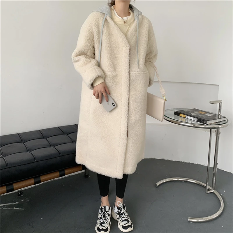 Winter Coat Women 2020 Patchwork Hooded Faux Lamb Fur Jacket Warm Thick Fashion Loose Plush Ladies Coat Long Coat Teddy Jacket
Winter Coat Women 2020 Patchwork Hooded Faux Lamb Fur Jacket Warm Thick Fashion Loose Plush Ladies Coat Long Coat Teddy Jacket