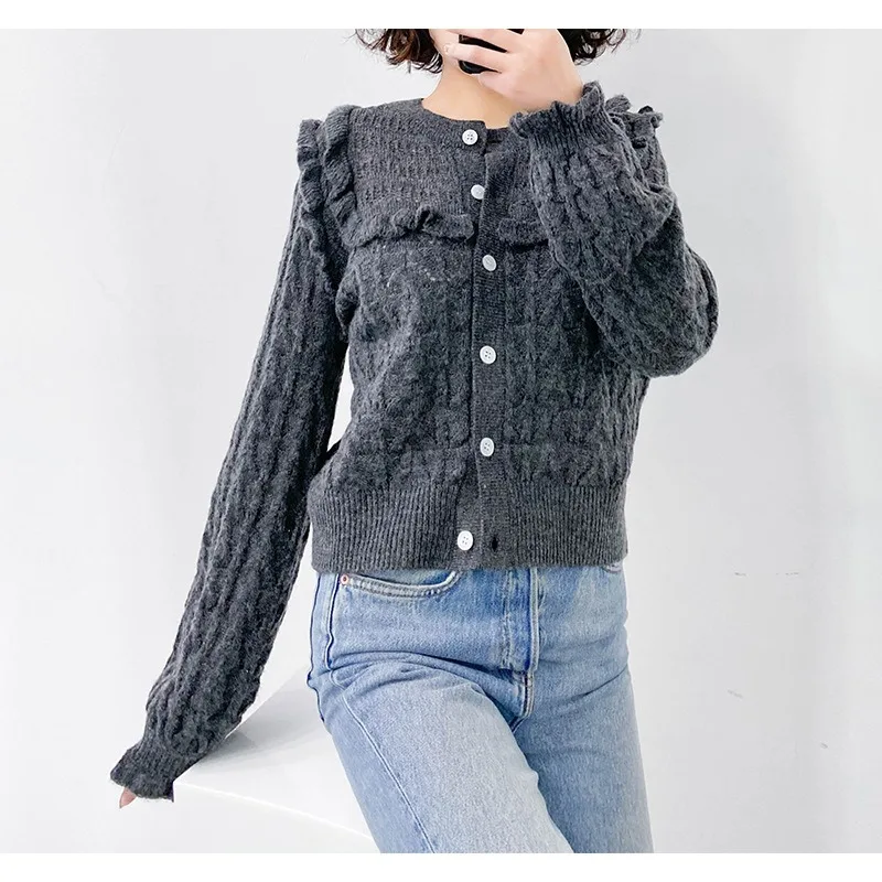 Новинка зимний женский свитер из шерсти с воротником куклы цветной Лотос рукавом витой расцветки
Новинка зимний женский свитер из шерсти с воротником куклы цветной Лотос рукавом витой расцветки