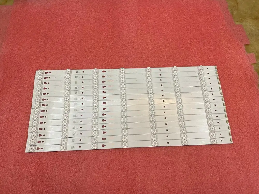 New 140 PCS/lot 7LED 555mm LED Backlight strip for LED55D7-01 A B 30355007202 LE55A7100L LE55B510N LE55B510X LC550DUY SH A1
New 140 PCS/lot 7LED 555mm LED Backlight strip for LED55D7-01 A B 30355007202 LE55A7100L LE55B510N LE55B510X LC550DUY SH A1