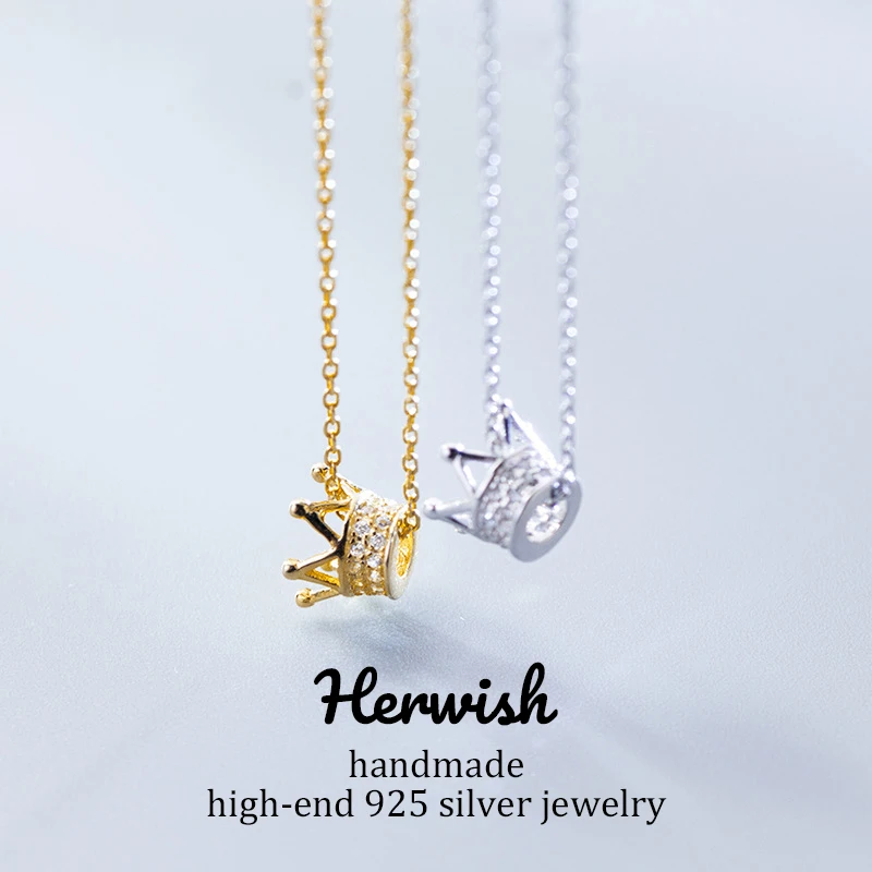 Herwish Queen Crown Pendant Necklace 925 Sterling Silver Romantic Ins Women Jewelry Bling Cubic Zirconia Perfect Gift
Herwish Queen Crown Pendant Necklace 925 Sterling Silver Romantic Ins Women Jewelry Bling Cubic Zirconia Perfect Gift